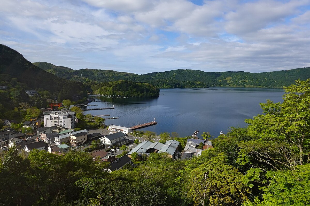 Thuê xe riêng đi Hakone
